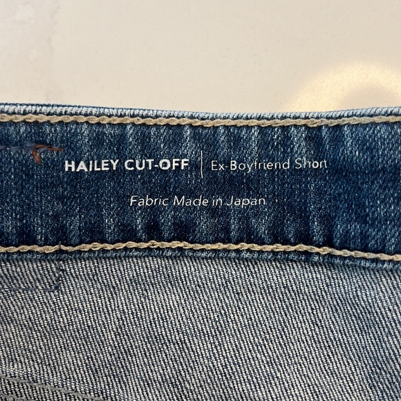 AG Denim Hailey Cut-Off Shorts, size 28 - Picture 4 of 8